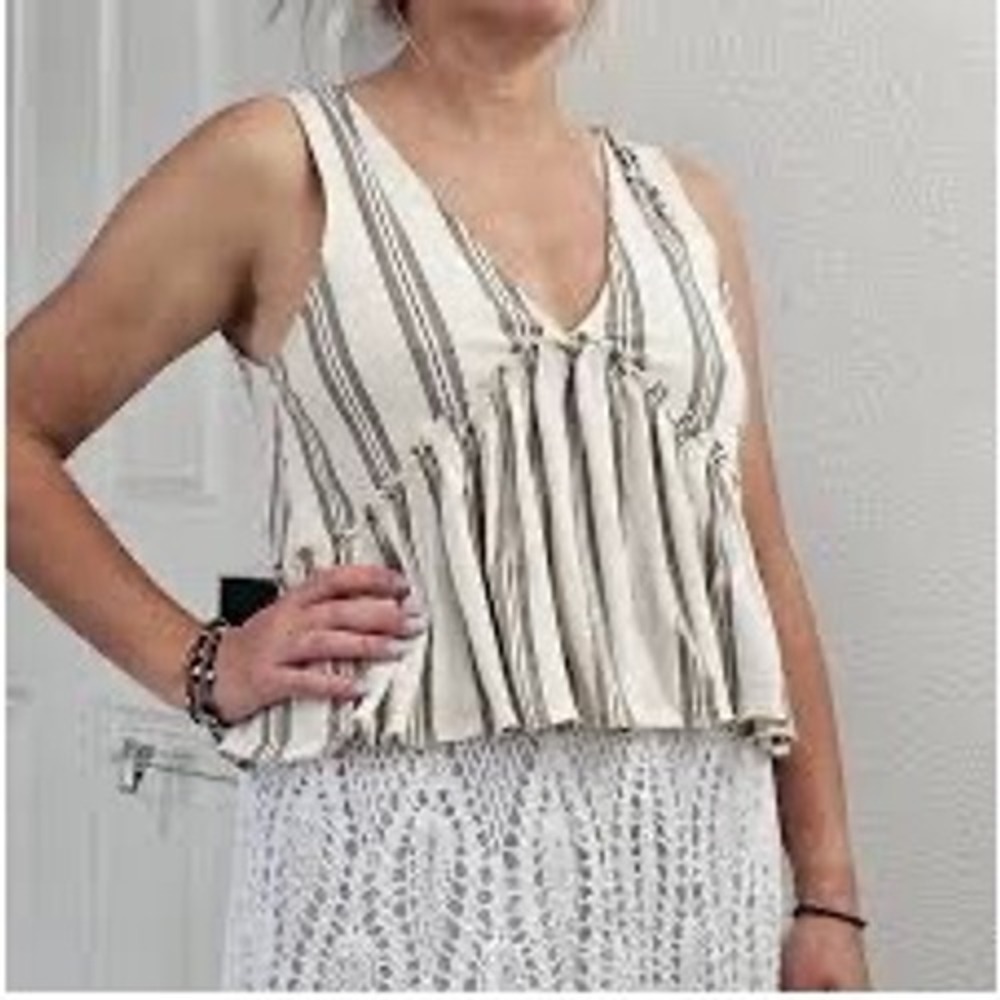 NWT American Eagle Striped V-Neck Peplum Tank Top Size XL